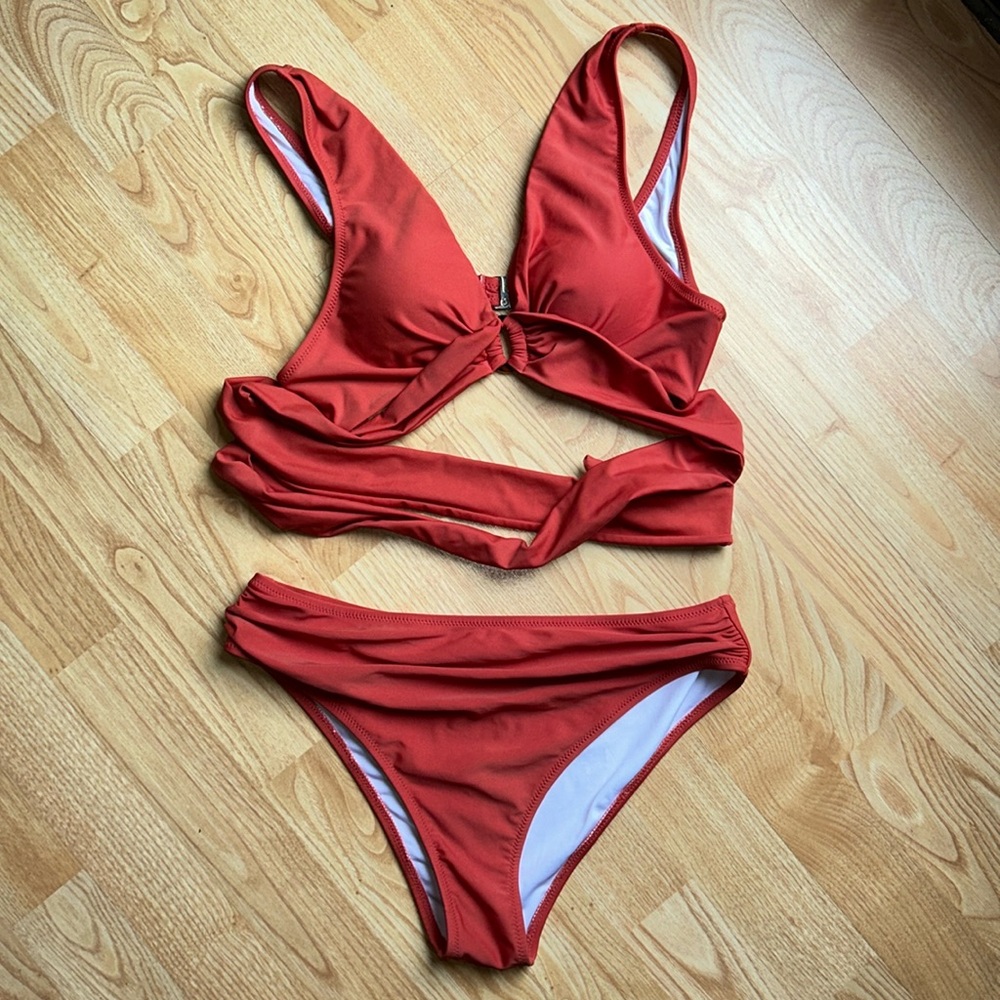 Rust Red Strappy Bikini 👙